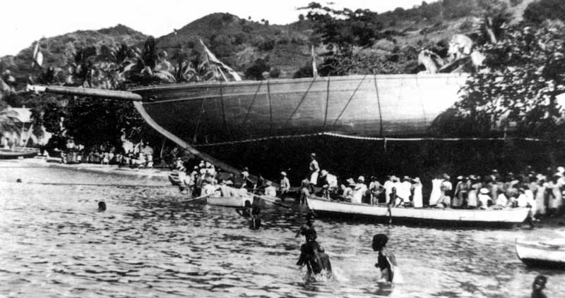 Gloria Corlita, Bequia